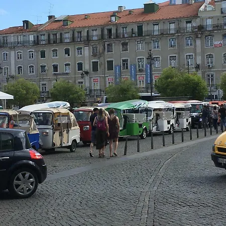 Center Modern Art 公寓 *